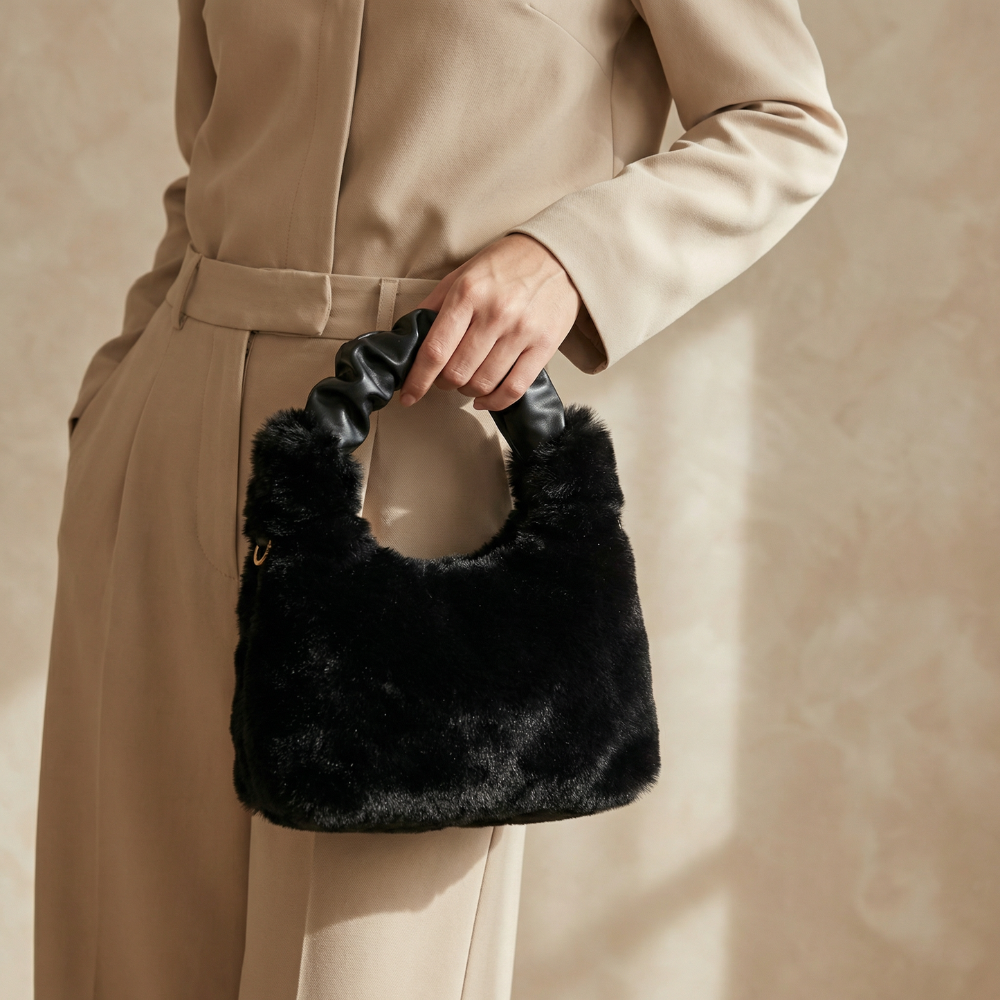 The Plush Handbag